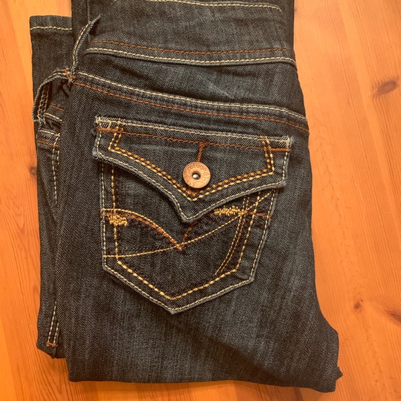 Jeans - Picture 2 of 2